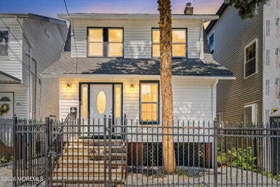 /international/us/35-grand-avenue-newark-nj-110108685676/