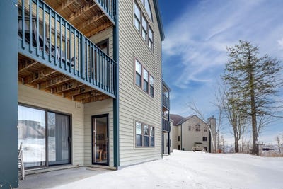 /international/us/91-white-loop-ludlow-vt-110106614208/