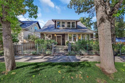 /international/us/1019-n-9th-st-boise-id-110106568080/