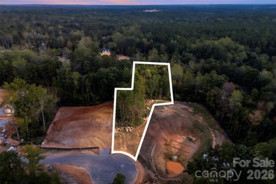 /international/us/508-longleaf-pine-lane-clover-sc-110120537914/