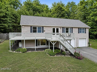 /international/us/108-glenwild-road-middle-grove-ny-110108878766/