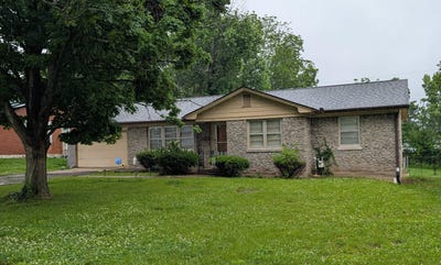 /international/us/215-forrest-drive-lawrenceburg-ky-110108347662/