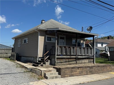 /international/us/110-13th-st-conway-pa-110107637221/