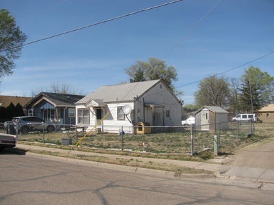 /international/us/1407-walker-street-garden-city-ks-110106677188/