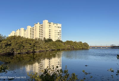 /international/us/7-indian-river-avenue-titusville-fl-110096684422/
