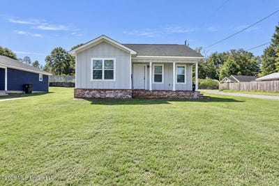 /international/us/50-plum-street-lucedale-ms-110110332226/