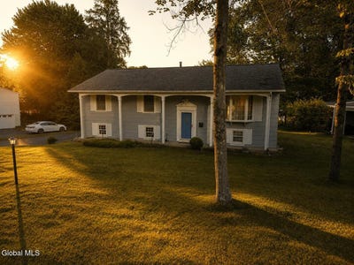 /international/us/19-shetland-drive-delmar-ny-110109217377/