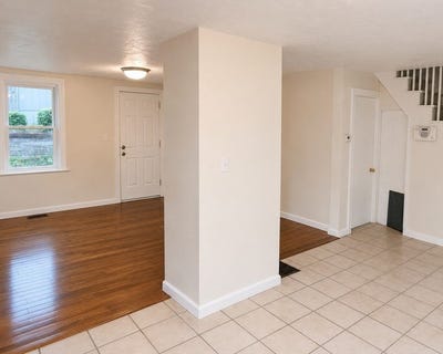 /international/us/30-wall-st-worcester-ma-110107710837/