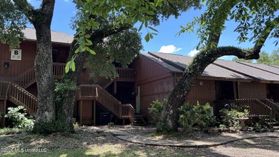 /international/us/113-lakeside-villa-lot-b-diamondhead-ms-110107752989/