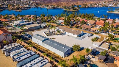 /international/us/22475-loch-lomond-drive-canyon-lake-ca-110119482276/