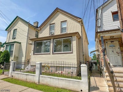 /international/us/3-spruce-st-passaic-city-nj-110101178830/