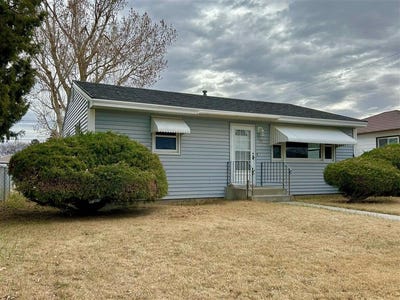 /international/us/535-s-clark-st-powell-wy-110106704919/