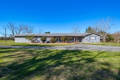 /international/us/9330-se-cr-325-hampton-fl-110098063238/