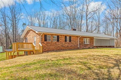 /international/us/435-seven-island-road-danbury-nc-110106523040/