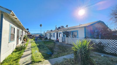 /international/us/524-e-fresno-street-avenal-ca-110108859386/