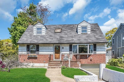 /international/us/325-n-service-road-roslyn-heights-ny-110107859019/