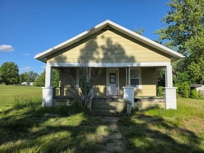 /international/us/905-mcclintock-avenue-johnston-city-il-110120512701/