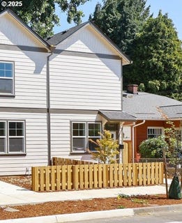 /international/us/5465-n-fessenden-st-portland-or-110100725931/