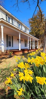 /international/us/359-flat-rock-road-lawndale-nc-110107939569/