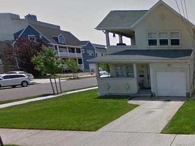 /international/us/457-monroe-boulevard-long-beach-ny-110108128459/