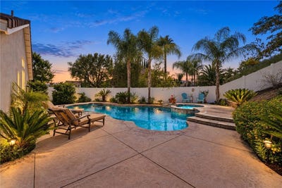 /international/us/41959-cameryn-court-murrieta-ca-110120107340/