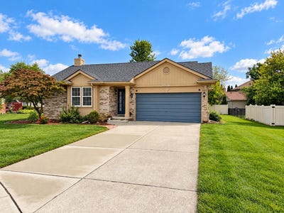 /international/us/44610-cranbrook-court-canton-mi-110120158175/