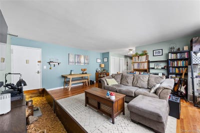 /international/us/6299-broadway-bronx-ny-110120453311/