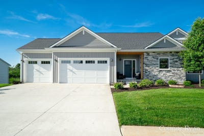 /international/us/3758-jason-ridge-lane-sw-grand-rapids-mi-110108473733/