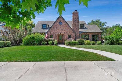 /international/us/1121-n-17th-street-boise-id-110101117460/