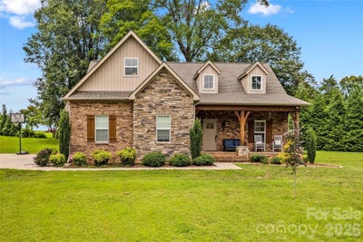 /international/us/178-nellwood-court-mocksville-nc-110102284355/