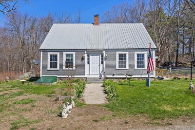 /international/us/848-cape-road-limington-me-110107686880/