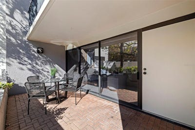 /international/us/301-2nd-street-n-st-petersburg-fl-110105287164/