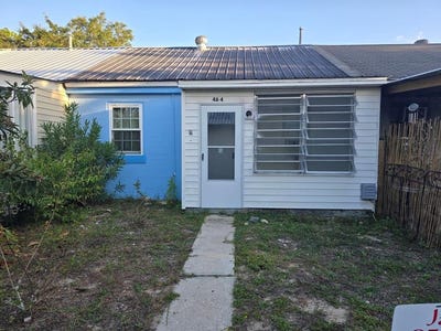 /international/us/46-carlton-ave-lanark-village-fl-110106215305/