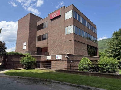 /international/us/201-205-main-street-brattleboro-vt-110100532744/