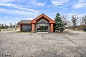 /international/us/5348-e-lake-road-sheffield-lake-oh-110098294820/