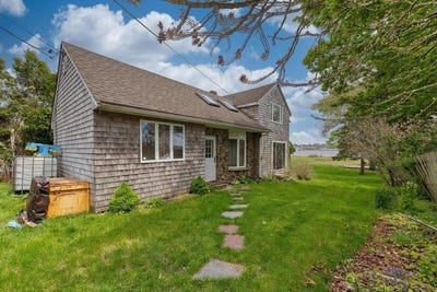 /international/us/2-oneil-rd-somerset-ma-110106370004/