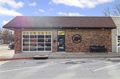 /international/us/422-main-street-belton-mo-110105084117/