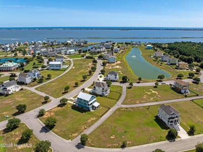 /international/us/855-cannonsgate-drive-newport-nc-110119907435/