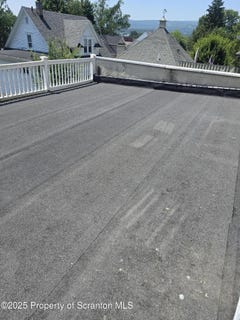 /international/us/908-richmont-street-scranton-pa-110101178011/