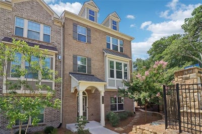/international/us/2530-clairebrooke-bend-atlanta-ga-110101026438/