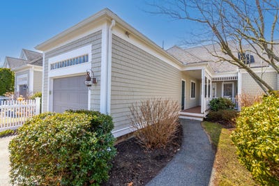/international/us/36-turnberry-road-bourne-ma-110107315917/
