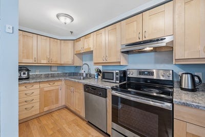 /international/us/200-market-street-lowell-ma-110107083033/