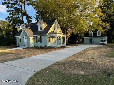 /international/us/403-main-street-bayboro-nc-110094578706/