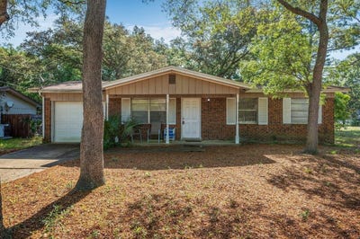 /international/us/50-berwick-circle-shalimar-fl-110105868254/