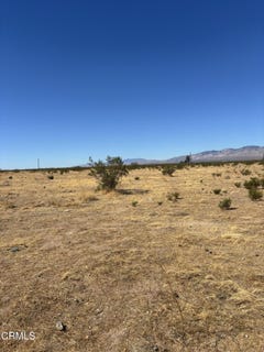 /international/us/heather-avenue-california-city-ca-110120463039/