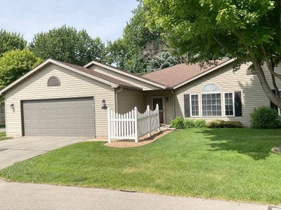 /international/us/1700-carriage-homes-drive-sw-austin-mn-110108695374/