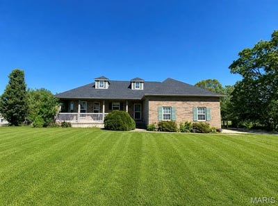 /international/us/22770-rose-meadow-ln-waynesville-mo-110107748653/