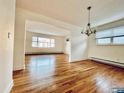 /international/us/234-wheeler-street-cliffside-park-nj-110107854124/