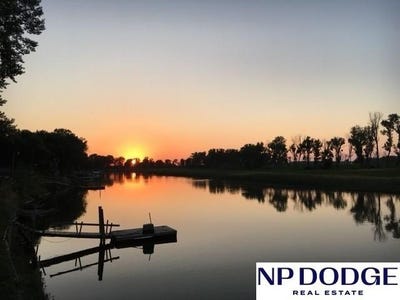 /international/us/4881-lake-shore-drive-tekamah-ne-110099266484/