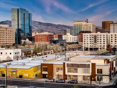 /international/us/1424-w-front-st-boise-id-110107857504/